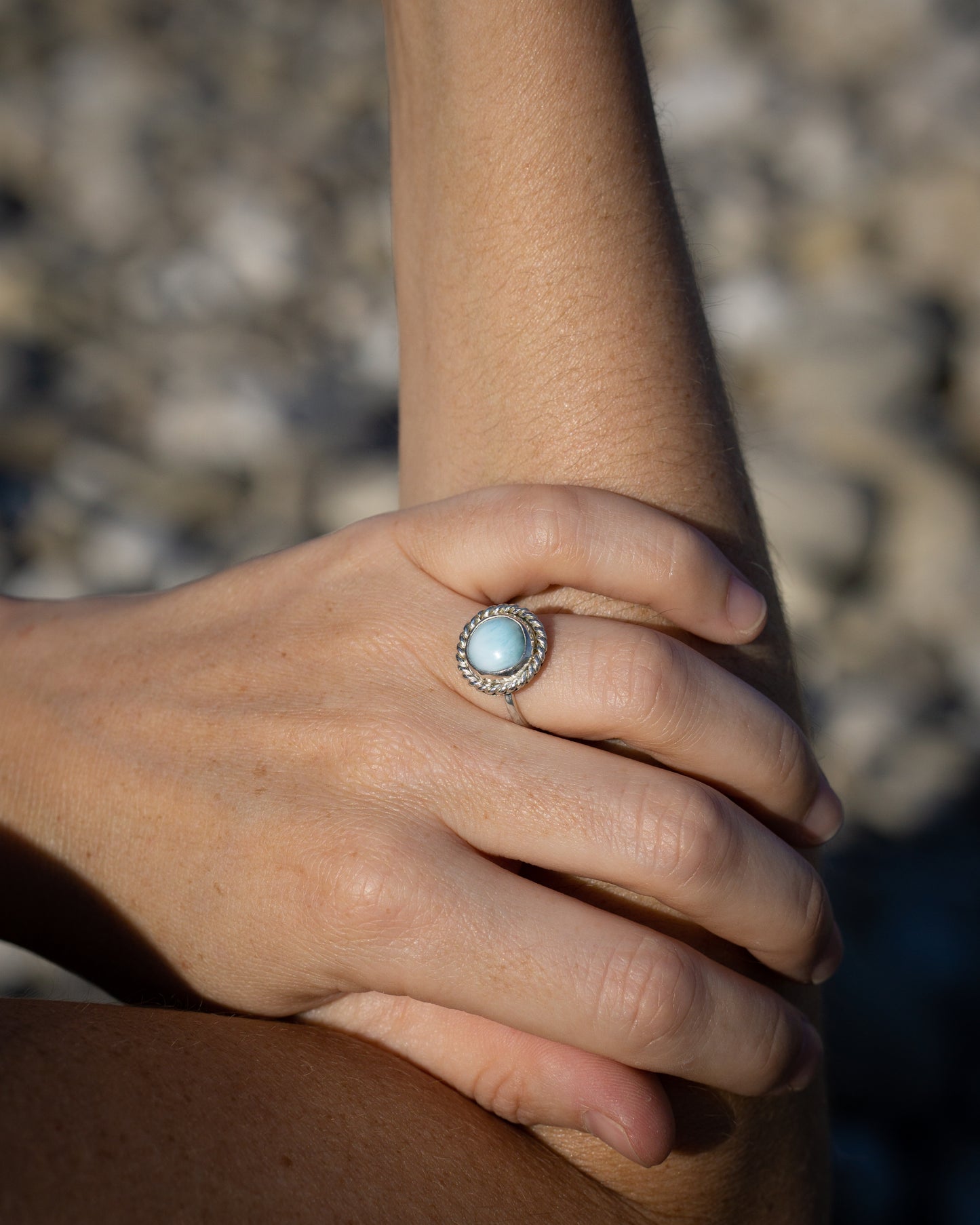 Anillo Larimar